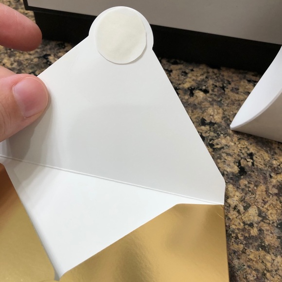 CHANEL Medium Gift Box + 2 Boxes + CC Envelope - Picture 9 of 16